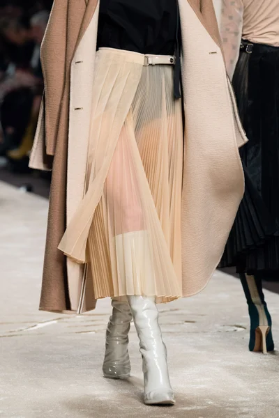 Look 39
